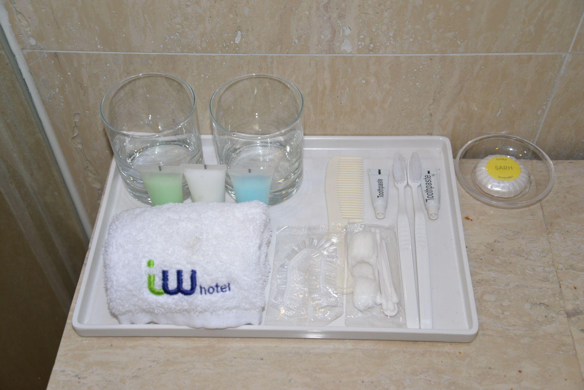 Iw Hotel Hong Kong Exterior photo