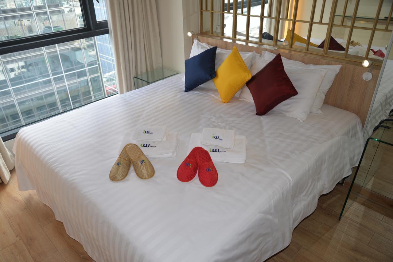 Iw Hotel Hong Kong Exterior photo