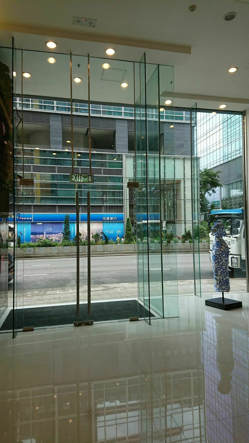 Iw Hotel Hong Kong Exterior photo
